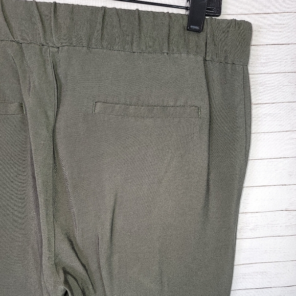 LOFT OLIVE GREEN STRAIGHT LEG CASUAL PANTS, SZ MEDIUM - Picture 7 of 8